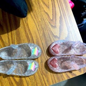 Old navy jelly toddler shoes 8